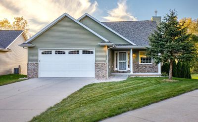 533 Golf Side Court, House other with 3 bedrooms, 2 bathrooms and null parking in HORTONVILLE WI | Image 1