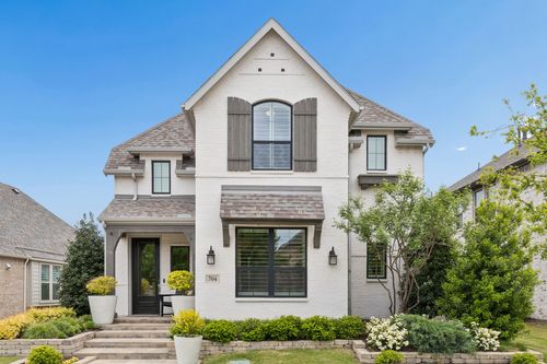 704 Streetside Ln, Argyle, TX, 76226-2193 | Card Image