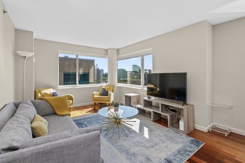 apt-1322-10 Museum Way, Cambridge, MA, 02141-1895 | Card Image