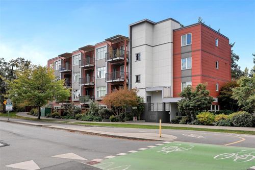 203-4030 Borden St, Victoria, BC, V8X2E9 | Card Image