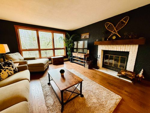 7-6D White Oaks Loop, West Dover, VT, 05356-8902 | Card Image