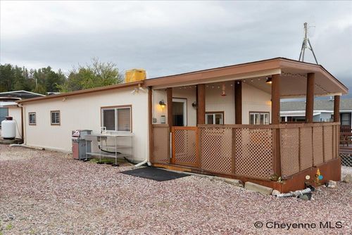 40-383 Glendo Park Rd, Glendo, WY, 82213-9704 | Card Image