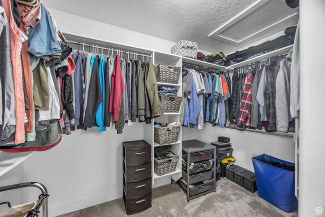 Primary Closet | Image 19