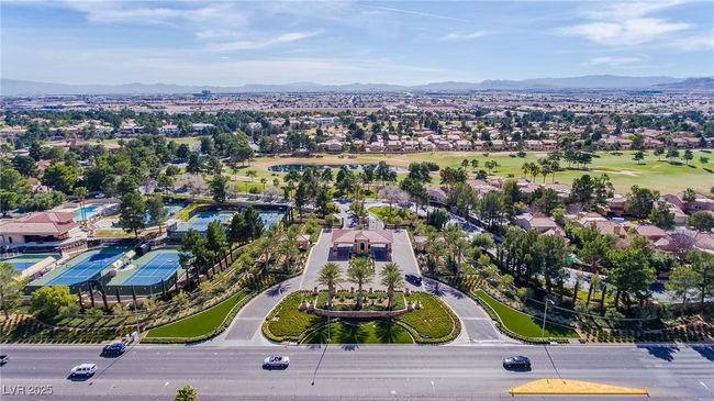 42 Gulf Stream Ct, House other with 4 bedrooms, 5 bathrooms and null parking in Las Vegas NV | Image 24