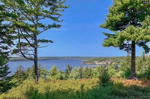 61 Rotunda Hill Road, Georgetown, ME, 04548 | Card Image