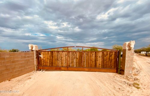 12156 W Jessica Rae Ln, Tucson, AZ, 85736-1866 | Card Image