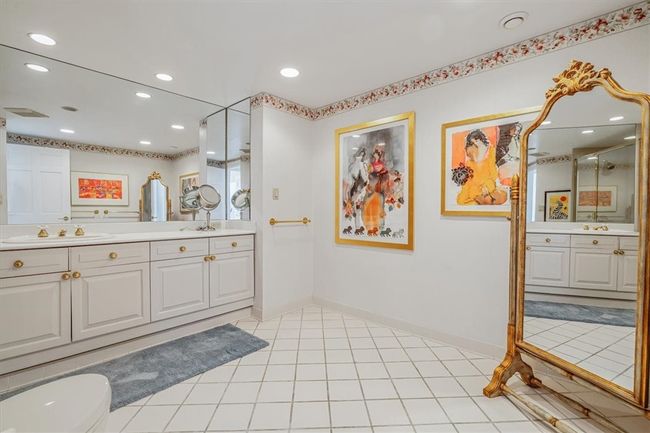 APT-780E - 1 Trimont Ln, Condo with 3 bedrooms, 3 bathrooms and 2 parking in Mt Washington PA | Image 42