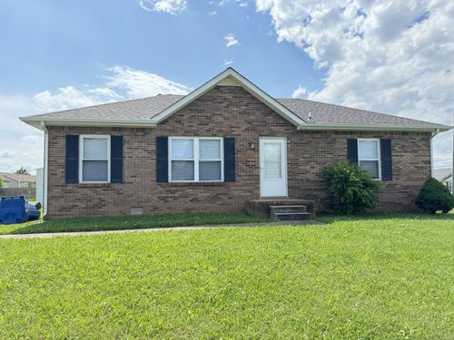 1302 Chucker Dr, Clarksville, TN, 37042-6715 | Card Image