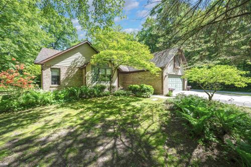 6440 Benoit Rd, Clay, MI, 48001-3308 | Card Image