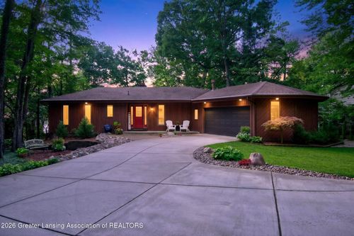 705 W Geneva Dr, DeWitt, MI, 48820-8788 | Card Image