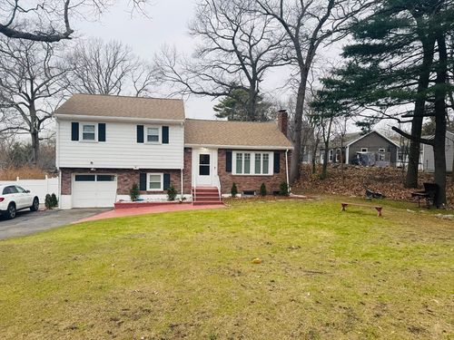 7 Charity Ln, Dedham, MA, 02026-2335 | Card Image