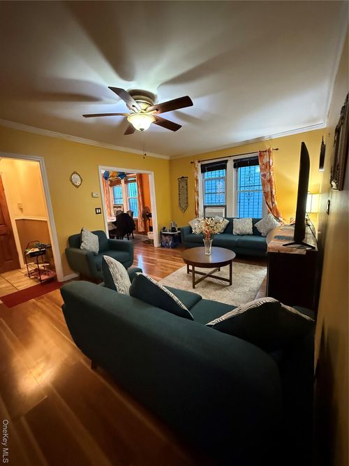 13107 107th Ave, South Richmond Hill, NY, 11419-3103 | Card Image