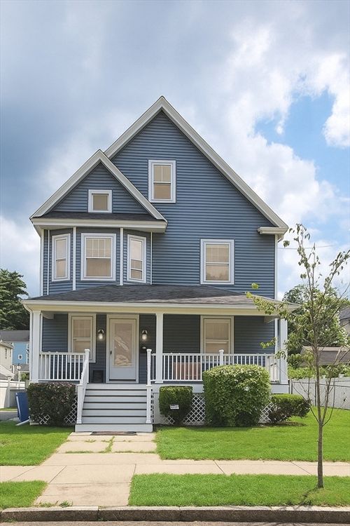 26 Summer St, Wakefield, MA, 01880-3799 | Card Image