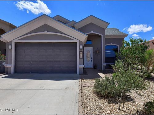 6408 Franklin Gate Dr, El Paso, TX, 79912-8167 | Card Image
