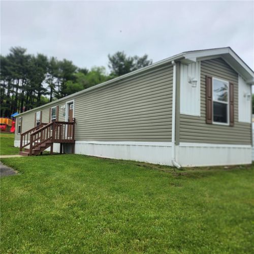203 Cardinal Dr, Jeannette, PA, 15644-3191 | Card Image