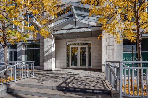 707-1235 Rue Bishop, Montréal, QC, H3G0A6 | Card Image