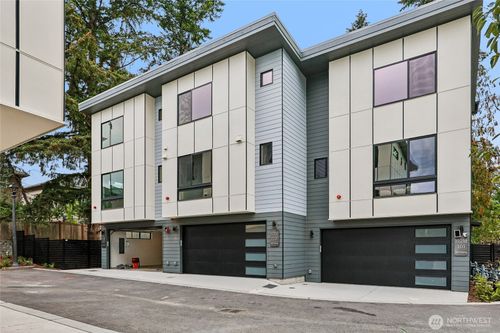 102-19218 77th Ct Ne, Kenmore, WA, 98028 | Card Image