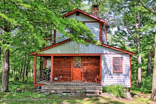 360 Stone Bridge Road Ext, East Durham, NY, 12423-1241 | Card Image