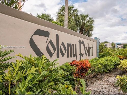 111-901 Colony Point Cir, Pembroke Pines, FL, 33026-2936 | Card Image