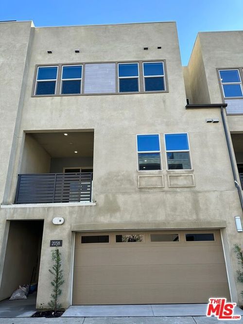 2038 Hollyleaf Ter, Montebello, CA, 90640-2288 | Card Image