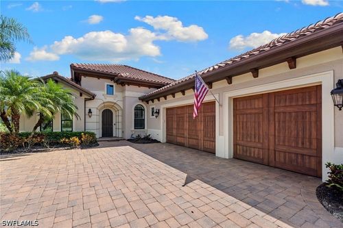 6324 Serano Way, NAPLES, FL, 34113-1696 | Card Image