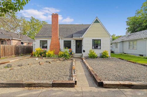 1022 10th 10th Ave, Lewiston, ID, 83501-2825 | Card Image