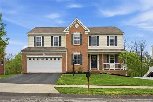 226 Foxwood Rd, Coraopolis, PA, 15108-2420 | Card Image