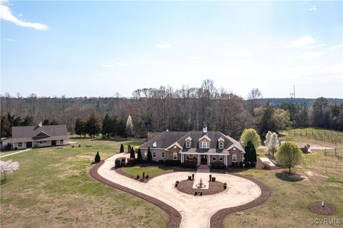 18185 Narrow Path Trl, Doswell, VA, 23047-1526 | Card Image