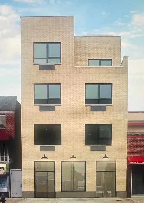 4511 Broadway, Astoria, NY, 11103-1679 | Card Image