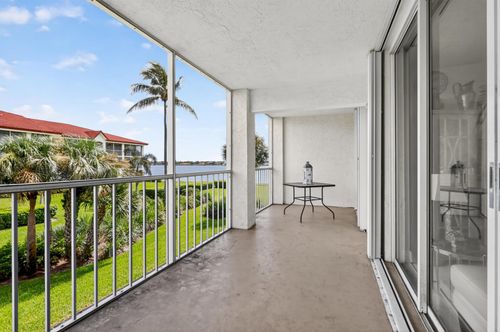 apt-d2-110 Half Moon Cir, Hypoluxo, FL, 33462-5468 | Card Image