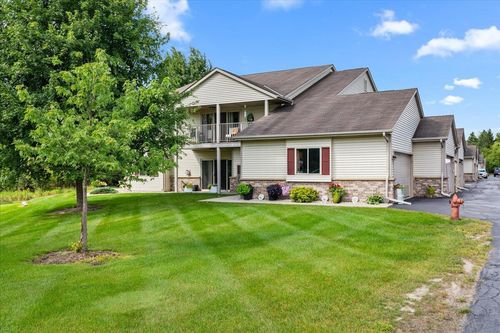 1-927 Roseland Drive, Kewaskum, WI, 53040 | Card Image