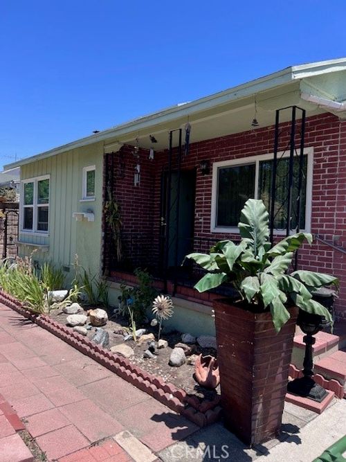 7740 Case Ave, Sun Valley, CA, 91352-4435 | Card Image
