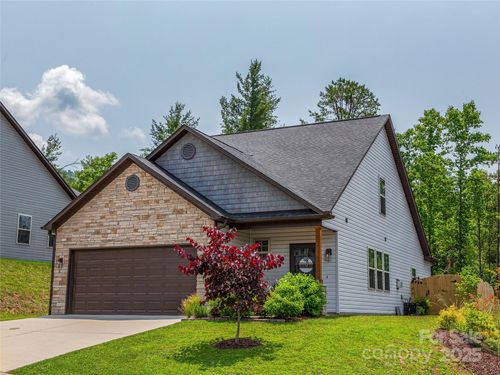 218 Water Leaf Dr, Weaverville, NC, 28787-0360 | Card Image
