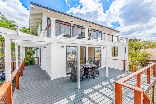 346 Hiolani St, Makawao, HI, 96768-8423 | Card Image