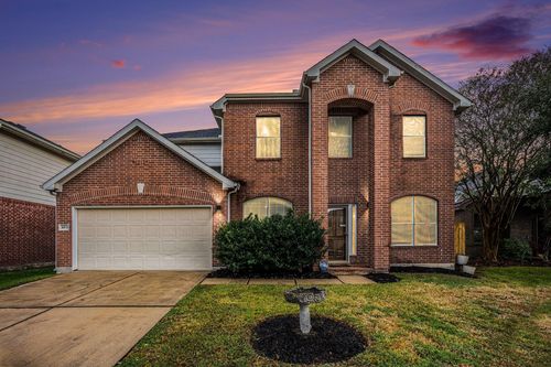 3811 Misty Falls Ln, Friendswood, TX, 77546-3260 | Card Image