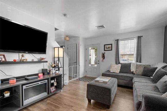 124 Pleasant Ridge Rd, House other with 3 bedrooms, 2 bathrooms and 1 parking in Mc Kees Rocks PA | Image 4