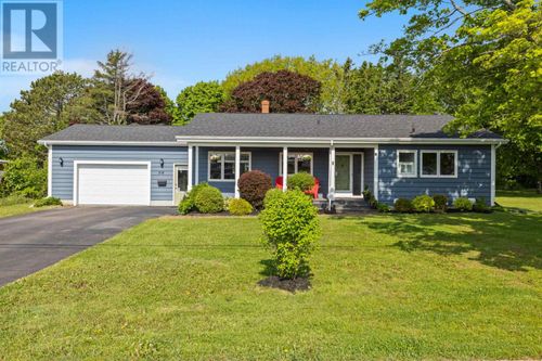 318 High St, Summerside, PE, C1N2R1 | Card Image