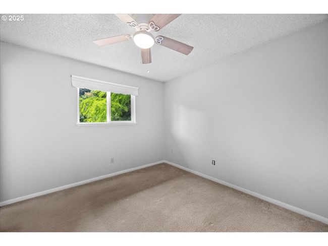 744 Ne Craig St, House other with 4 bedrooms, 3 bathrooms and 2 parking in Myrtle Creek OR | Image 21