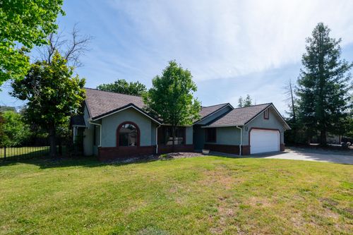 19331 Hollow Ln, Redding, CA, 96003-8611 | Card Image