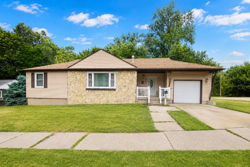720 S Ottawa Ave, Dixon, IL, 61021-3771 | Card Image