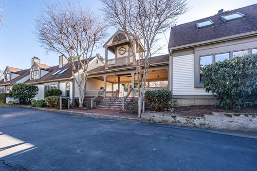 4-39 Blossom Ave, Barnstable, MA, 02655 | Card Image