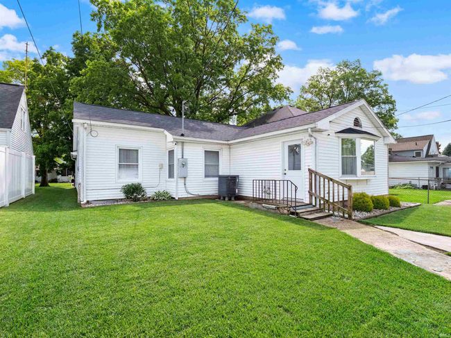1324 Poplar St, House other with 3 bedrooms, 2 bathrooms and null parking in Huntington IN | Image 24