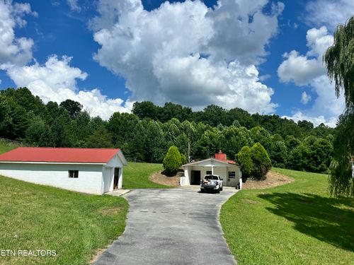 1803 Mt View Rd, Robbins, TN, 37852-3229 | Card Image