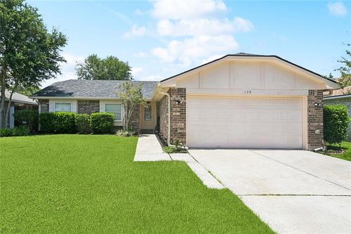128 Hollow Rock Ct, Slidell, LA, 70461-3421 | Card Image