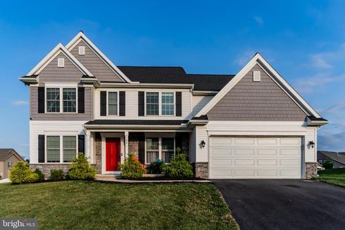 100 S Mountain Dr, CARLISLE, PA, 17013-8750 | Card Image
