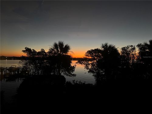 24 Mangrove Pt, St. Petersburg, FL, 33705-4771 | Card Image