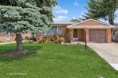 8544 W Roseview Dr, Niles, IL, 60714-1856 | Card Image