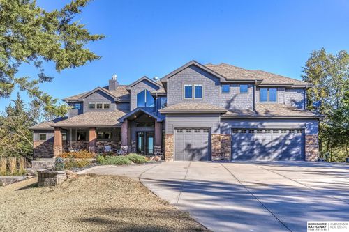 19910 White Tail Ln, Louisville, NE, 68037-3338 | Card Image