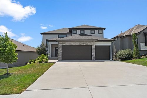 22615 W 87th Ter, Lenexa, KS, 66227-8107 | Card Image