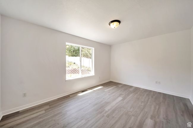 3353 Red Shouldered Trl, House other with 5 bedrooms, 3 bathrooms and 2 parking in Saratoga Springs UT | Image 17